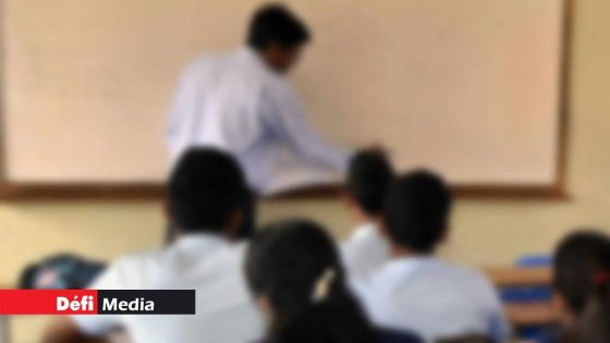 Éducation : la reprise des classes en présence réclamée