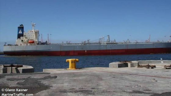 Le pétrolier MT Ocean Pride 1 à la dérive 