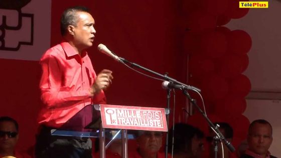 Meeting du PTr à Port-Louis : Patrick Assirvaden demande aux journalistes de la MBC de rebrousser chemin