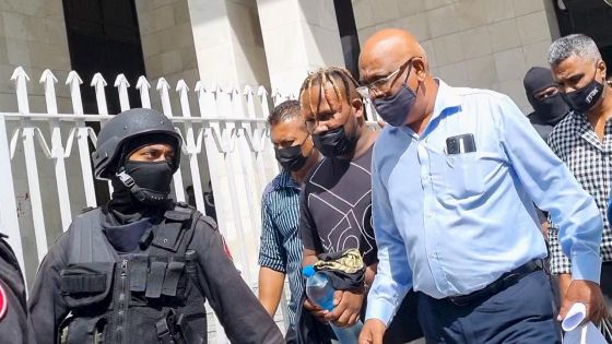 Saisie d’héroïne et d'explosifs : Raquel Jolicoeur reconduit en cellule policière 