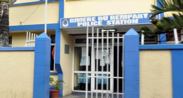 Vol à l’Amitié : trois hommes bien vêtus cambriolent une boutique