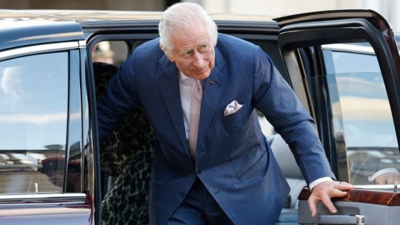 Le roi Charles III reprend ses activités publiques en dépit de son cancer