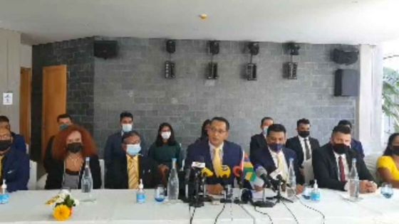 Suivez en direct la conférence de presse de Roshi Bhadain