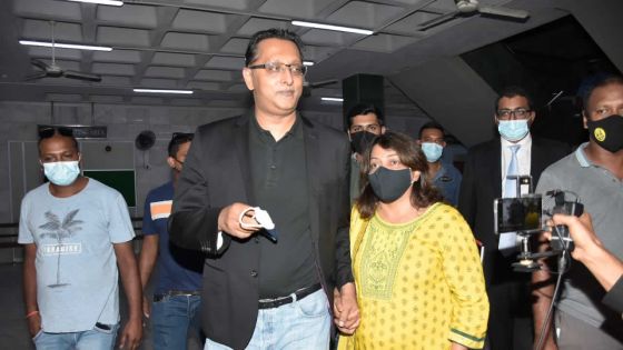 Roshi Bhadain: «J’ai payé ces lames en teck à Rs 70 le pied carré»