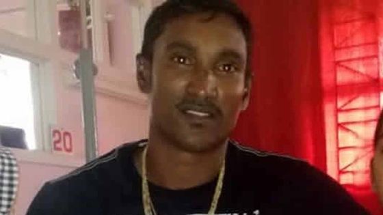 Viren, le papa des quadruplés, arrêté pour avoir vendu de la drogue synthétique à un policier