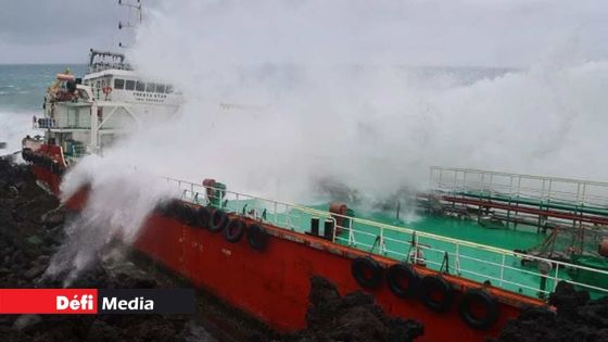 Tresta Star : les opérations de dépollution se poursuivent à La Réunion