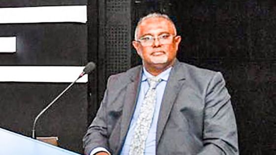 Le DG par intérim de la FCC devrait se récuser d’une partie de l’enquête