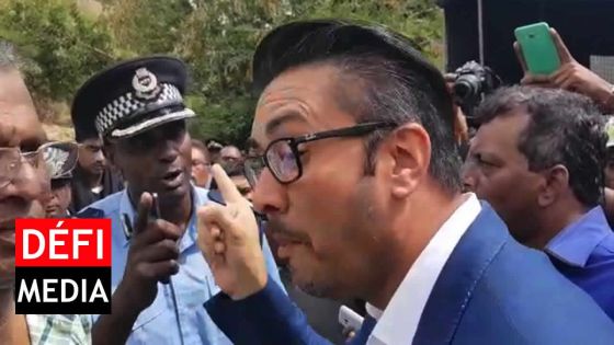 Metro Express : altercation entre Shakeel Mohamed et un haut gradé de la police à La Butte