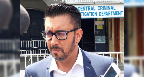 Shakeel Mohamed sur l’affaire des sextos : «Si Tarolah ne démissionne pas, l’opposition présentera une motion de censure contre lui»