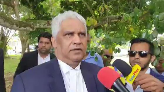 Valayden demande à Sawmynaden de ne pas toucher son salaire de député