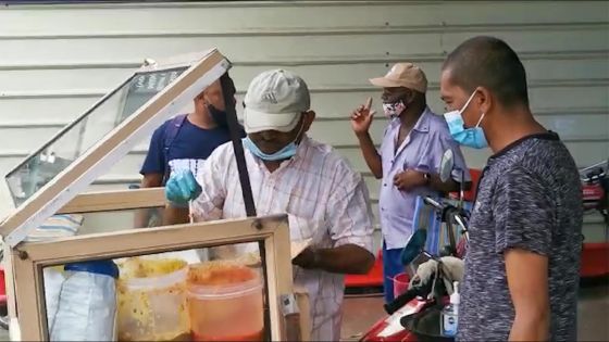 Reprise partielle - St-Pierre : un marchand de roti trace sa vie