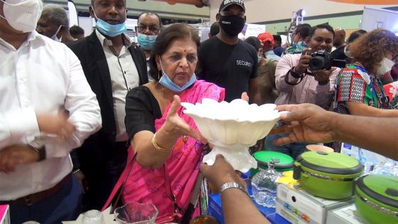 Lady Sarojini Jugnauth : « J'invite tous les mauriciens à venir profiter de l'entrée gratuite et des offres exceptionnelles » 