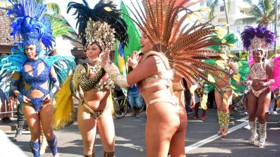 Festival Internasional Kreol : ambiance de carnaval dans les rues de Grand-Baie