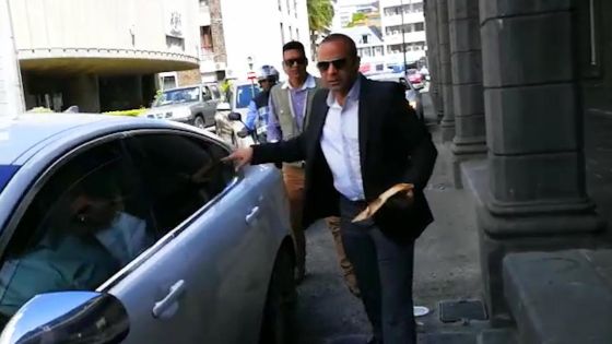 Bobby Hurreeram démissionne comme PPS et pourrait être nommé Chief Whip