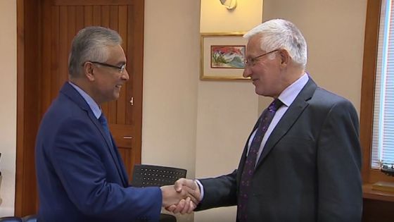 Rétrocession des Chagos : l’ancien haut-commissaire David Snoxell propose des solutions