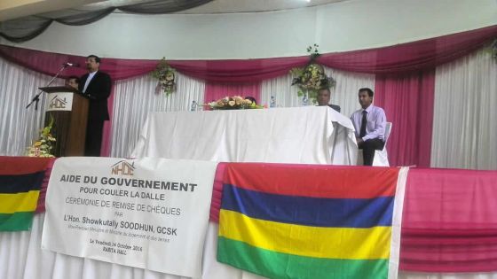 NHDC : Showkutally Soodhun rappelle à l’ordre les officiers
