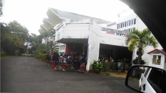 SSS Souillac: l’absence d’un bus scolaire ce mercredi provoque la colère des collégiennes