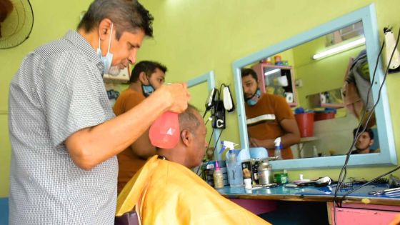 BHAI MAMADE COIFFEUR: Quand peignes et ciseaux font la paire
