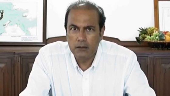 Suivez le point de communication du ministre Steven Obeegadoo