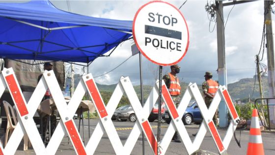 Il utilise un faux document pour essayer de quitter Vallée Pitot, une zone rouge