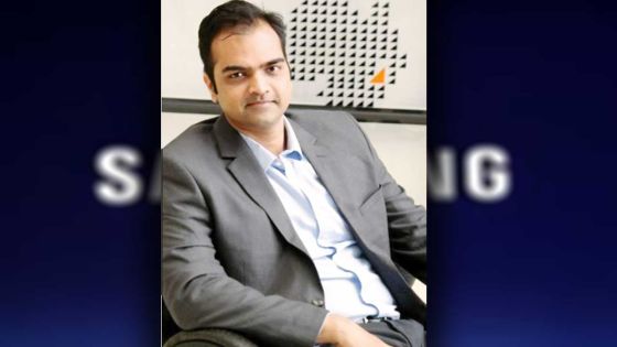 Sunil Gupta: “Samsung is in competition with itself”