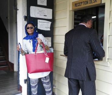 Affaire Gorah-Issac: Swaleha Joomun s’explique sur des e-mails échangés avec Shakeel Mohamed