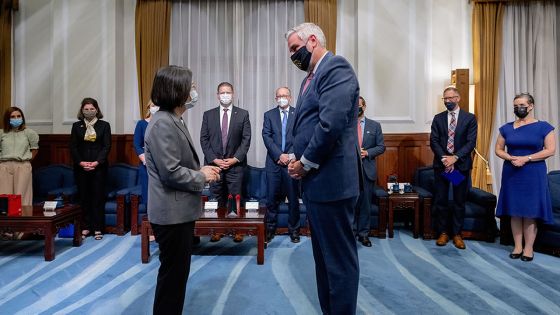 Un gouverneur américain en visite à Taïwan