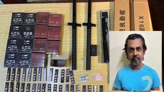 À Riche-Mare, Flacq : des ‘tasers’ et quelque 25 000 papiers à tabac saisis