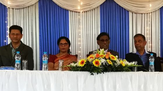 Drogue chez les jeunes : Barlen Vyapoory salue la démarche du recteur du Collège du Saint Esprit