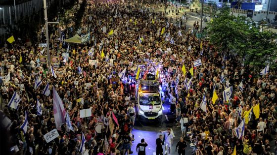  Des dizaines de milliers de manifestants à Tel-Aviv contre le plan israélien de conquérir la ville de Gaza