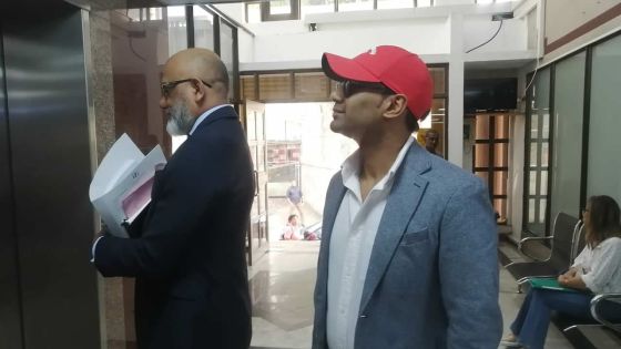 Menaces via messages contre Aditi Boolell : Tevin Sithanen remet un rapport technique au CCID pour se défendre