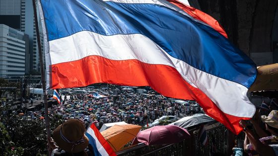 Thaïlande: le Premier ministre par intérim enclenche la dissolution du Parlement