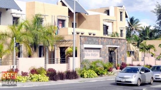 Il est arrêté pour avoir dilapidé le compte bancaire de son père cuisinier