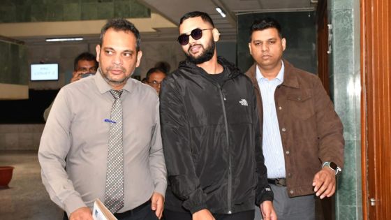 Le fils du SP Jagai inculpé de trois accusations provisoires de blanchiment d’argent