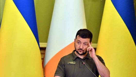 Zelensky exprime sa tristesse face au départ de Johnson 
