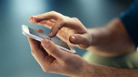 Japon: une ville veut limiter à deux heures l'utilisation des smartphones