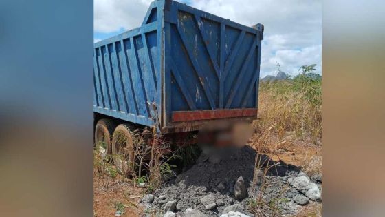 Opération «Keep Watch» :  un camionneur pris en flagrant délit de déversement sauvage de débris de construction