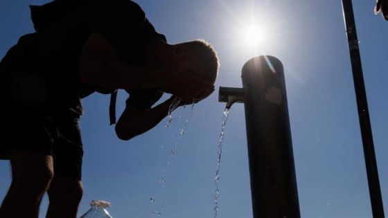 Canicule: la vigilance rouge étendue à mercredi dans les 14 départements concernés