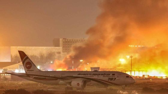 Incendie à l'aéroport international de Dacca : plus d'un milliard de dollars de dégâts, selon une estimation