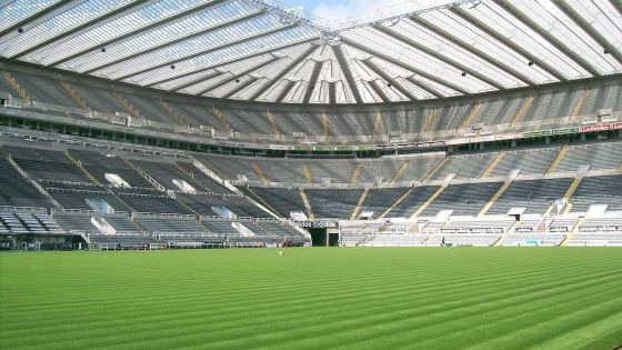 Foot: les matches de Premier League du week-end reportés après le décès de la Reine