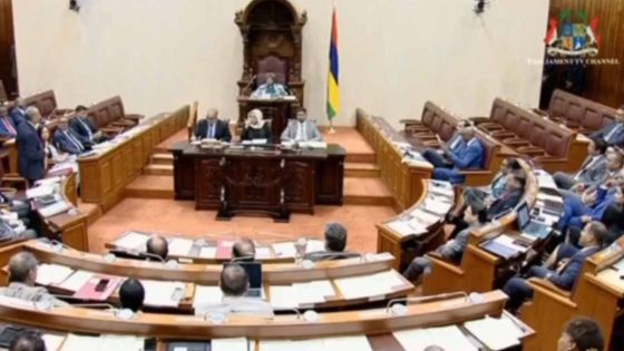 « Eta ki to gagner ? » : lance Paul Bérenger à Lesjongard au parlement 