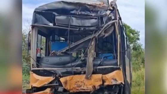 Le conducteur impliqué dans l’accident fatal ayant fait deux morts à Black River Road libéré sous caution