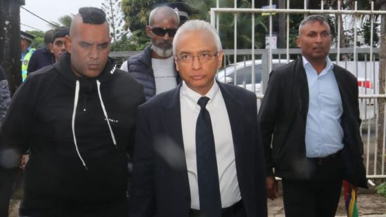 Saisie de Rs 114 millions : Pravind Jugnauth demande la révision d’une clause de sa remise en liberté conditionnelle en raison de son lien familial avec Sanjiv Ramdanee