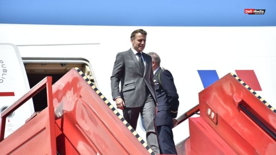 Visite du président Macron : l’avion présidentiel, un Airbus A330, foule le sol mauricien