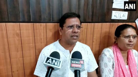 En Inde : Faute d’un petit-enfant, un couple poursuit son fils unique