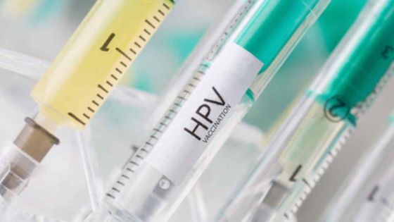 Papillomavirus : le vaccin jusqu'ici réservé aux filles proposé aux garçons à partir de 2023, selon Jagutpal