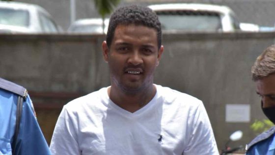 Wayne Attock : «Tou dimoun inn trouv bann-la inn met ladrog ar mwa»