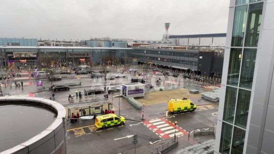 Royaume-Uni : plusieurs blessés après une agression dans un parking d'Heathrow
