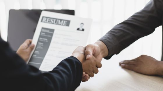 Labour Markey Survey 2023 : plus de 6 000 postes vacants disponibles dans différents secteurs du privé