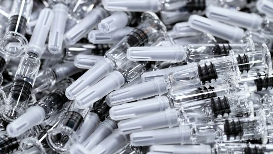  Vaccins contre le coronavirus à prix coûtant? Non, disent trois fabricants